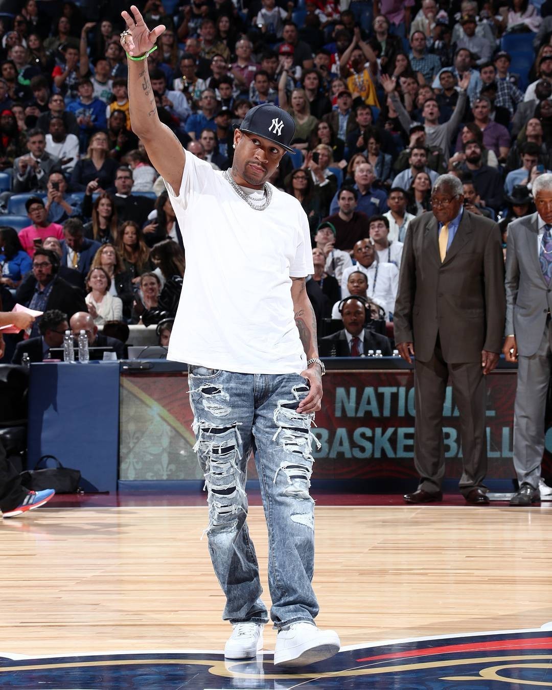 强度引热议 强度引热议